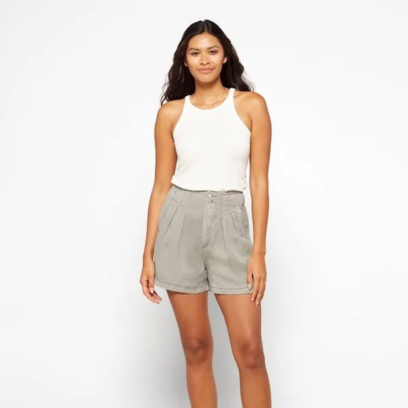 Joe's Jeans The Penelope Sea Grass Linen-Blend Short - Picture 2 of 14